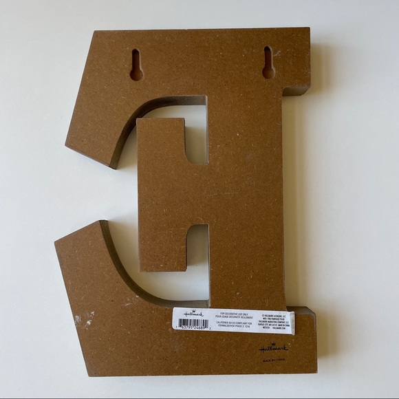 NWT HALLMARK LETTERS METAL INITIALS DECORATIVE SCALLOP SILVER DESIGN GRE… - Picture 12 of 12